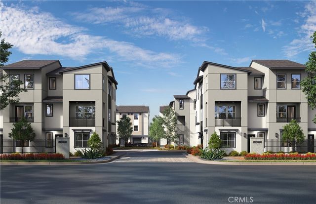 12720 Azure Way 28, Hawthorne, CA 90250