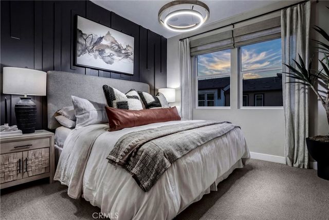 12720 Azure Way 28, Hawthorne, CA 90250