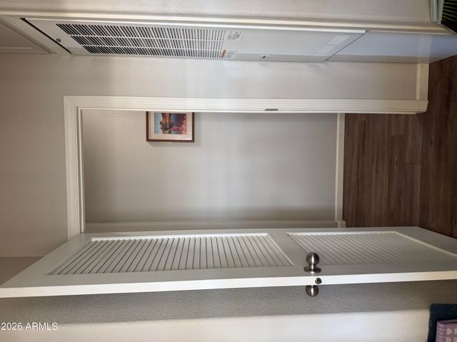 535 S ALMA SCHOOL Road 31, Mesa, AZ 85210