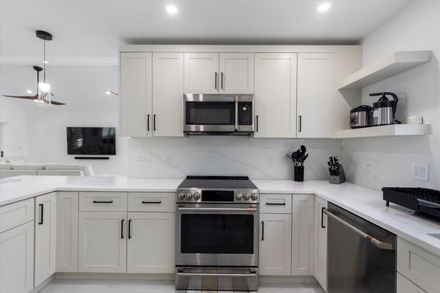 937 Gulf Drive, Summerland Key, FL 33042