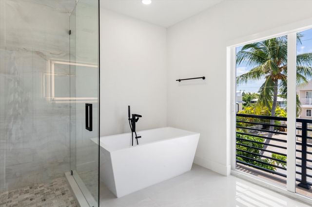 937 Gulf Drive, Summerland Key, FL 33042