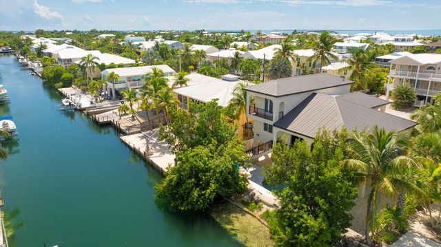 937 Gulf Drive, Summerland Key, FL 33042