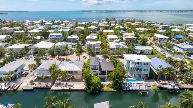 937 Gulf Drive, Summerland Key, FL 33042