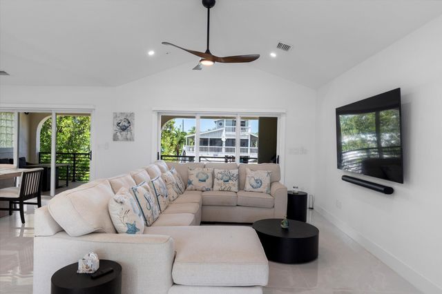 937 Gulf Drive, Summerland Key, FL 33042