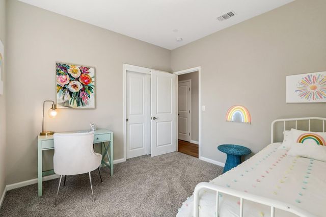 9116 Hensley Way, Elk Grove, CA 95758