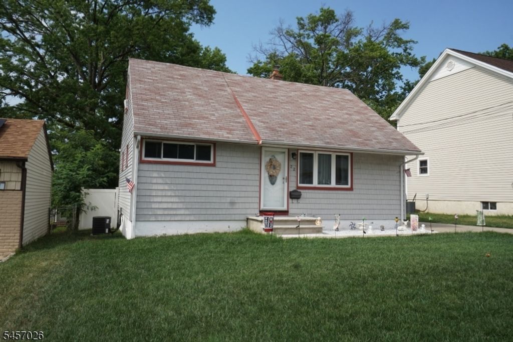 22 Lowell St, Woodbridge Twp., NJ 08830 — photo 4
