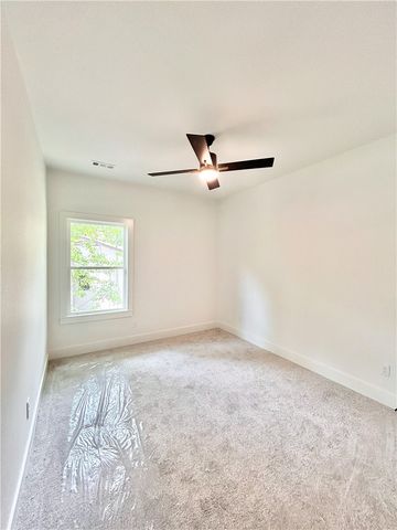 6 Tarland Lane, Bella Vista, AR 72715