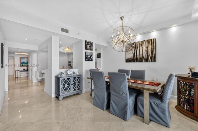 3330 NE 190th St 1519, Aventura, FL 33180