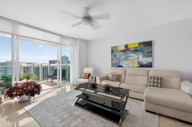 3330 NE 190th St 1519, Aventura, FL 33180