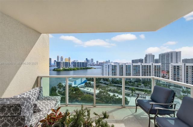 3330 NE 190th St 1519, Aventura, FL 33180