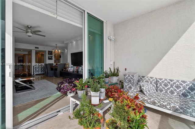 3330 NE 190th St 1519, Aventura, FL 33180