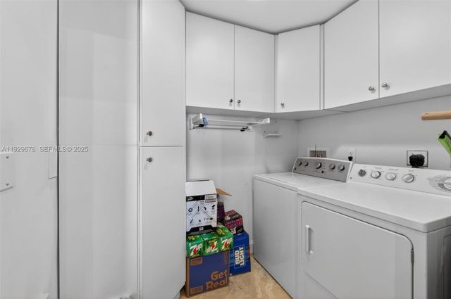 3330 NE 190th St 1519, Aventura, FL 33180