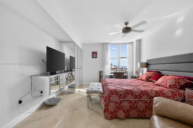 3330 NE 190th St 1519, Aventura, FL 33180