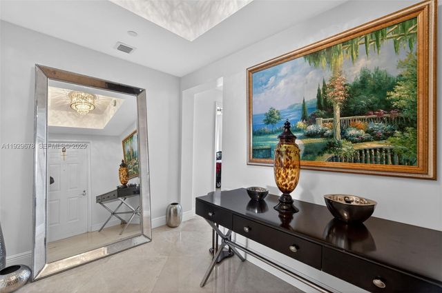 3330 NE 190th St 1519, Aventura, FL 33180