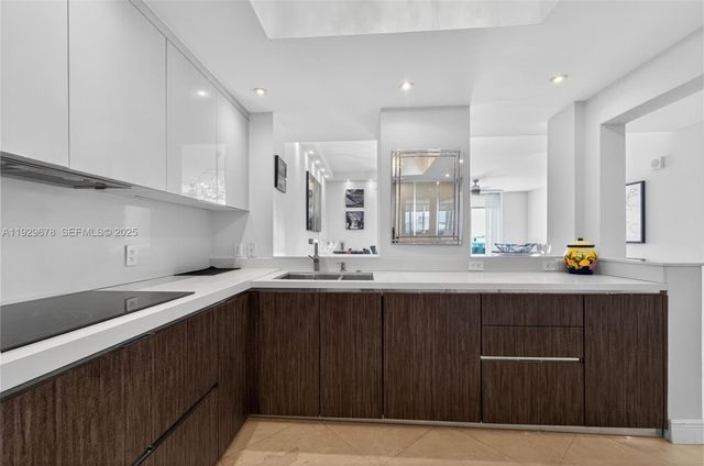 3330 NE 190th St 1519, Aventura, FL 33180