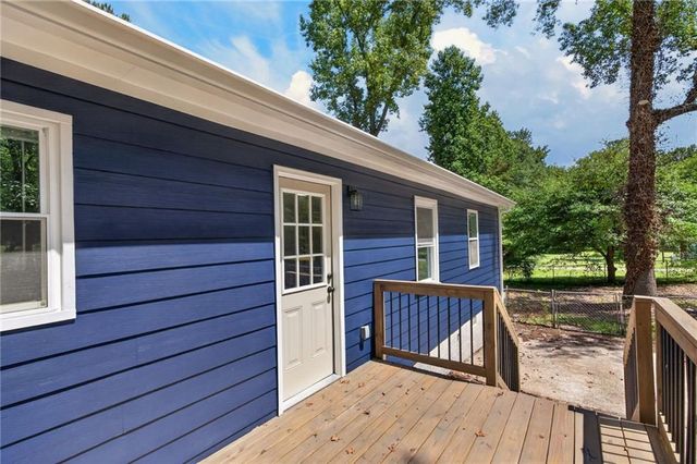 2708 E County Line Road, Lithia Springs, GA 30122