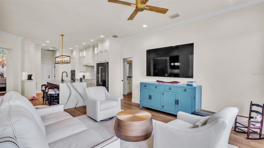 Image 45 of property listing at 237 KENT COURT, Haines City, FL 33844