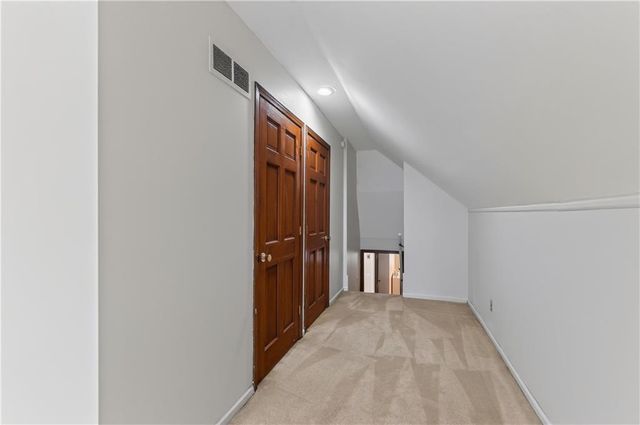 1704 NE 69th Terrace, Gladstone, MO 64118