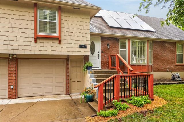 1704 NE 69th Terrace, Gladstone, MO 64118
