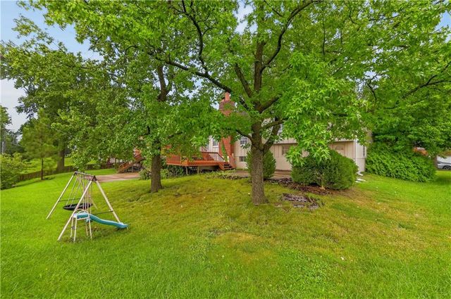 1704 NE 69th Terrace, Gladstone, MO 64118