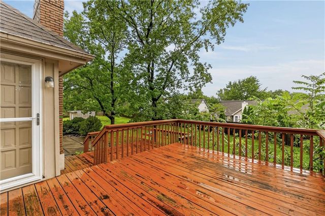1704 NE 69th Terrace, Gladstone, MO 64118