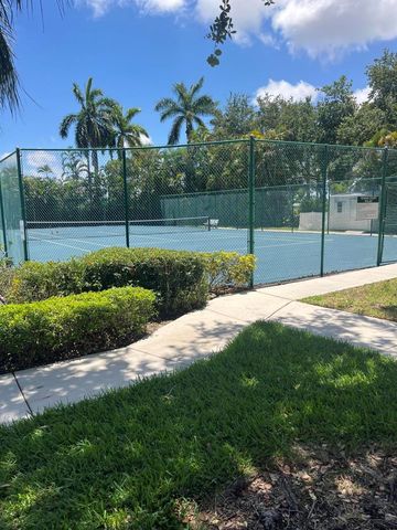 96 Sausalito Circle, Boynton Beach, FL 33436