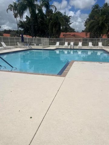 96 Sausalito Circle, Boynton Beach, FL 33436