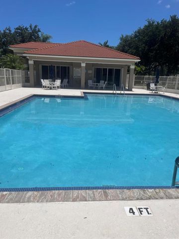 96 Sausalito Circle, Boynton Beach, FL 33436