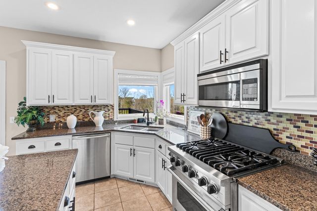 4009 Kindred Way, Lake Elmo, MN 55042