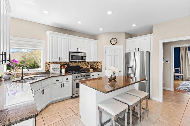 4009 Kindred Way, Lake Elmo, MN 55042