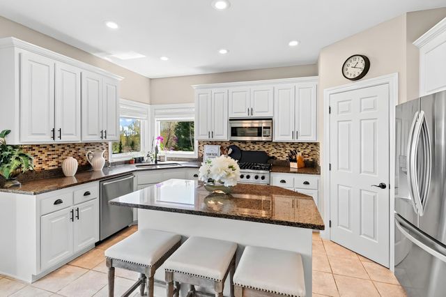 4009 Kindred Way, Lake Elmo, MN 55042