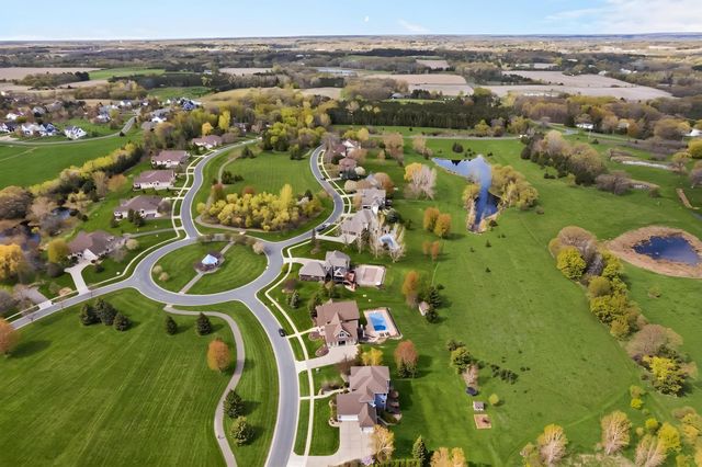 4009 Kindred Way, Lake Elmo, MN 55042