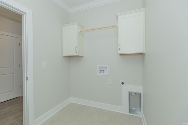 7018 Ironwood Circle, Newburgh, IN 47630