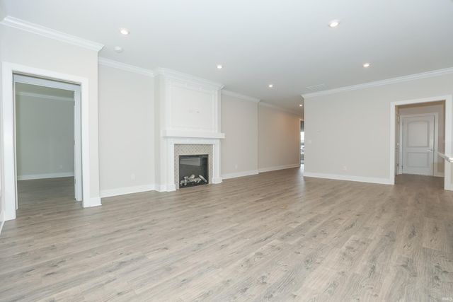 7018 Ironwood Circle, Newburgh, IN 47630