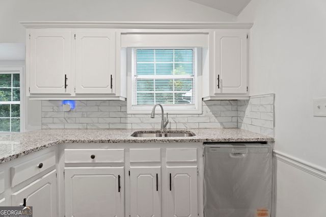 7745 Antebellum Lane, Riverdale, GA 30274