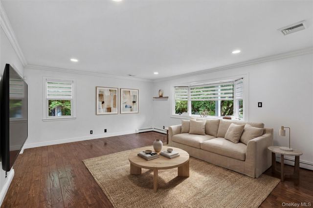 585 Bedford Road, Pleasantville, NY 10570