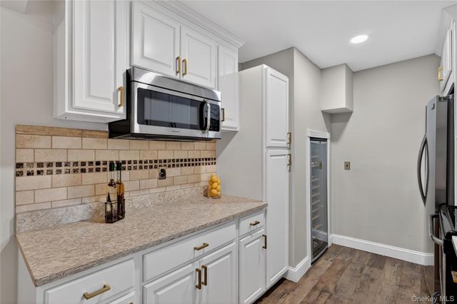 585 Bedford Road, Pleasantville, NY 10570