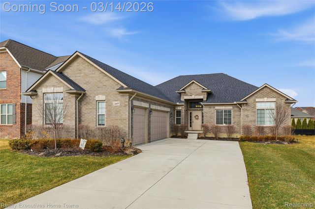 24655 Brookshire Drive, Macomb Township, MI 48042