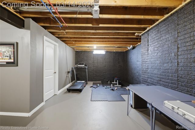 24655 Brookshire Drive, Macomb Township, MI 48042