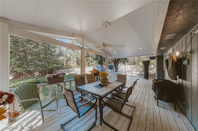 4 Prestwick Lane, Bella Vista, AR 72715