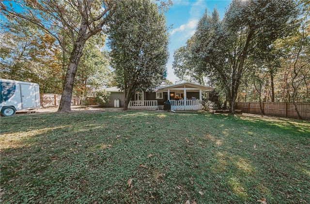 4 Prestwick Lane, Bella Vista, AR 72715