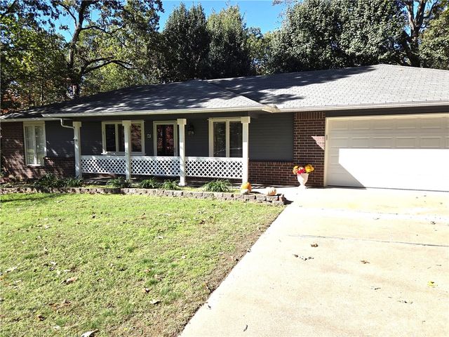 4 Prestwick Lane, Bella Vista, AR 72715