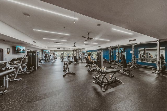 4 Prestwick Lane, Bella Vista, AR 72715