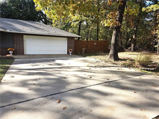 4 Prestwick Lane, Bella Vista, AR 72715