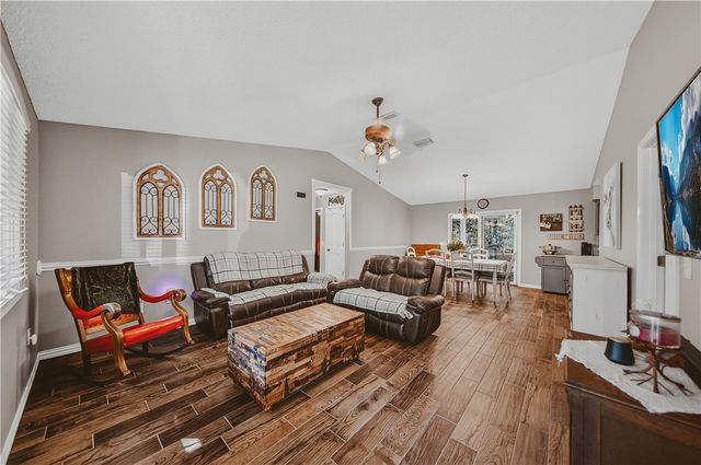 4 Prestwick Lane, Bella Vista, AR 72715