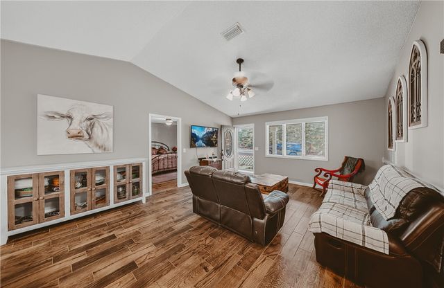 4 Prestwick Lane, Bella Vista, AR 72715