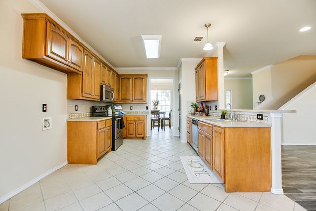 5806 Lyndhurst Drive, San Angelo, TX 76901