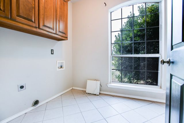 5806 Lyndhurst Drive, San Angelo, TX 76901