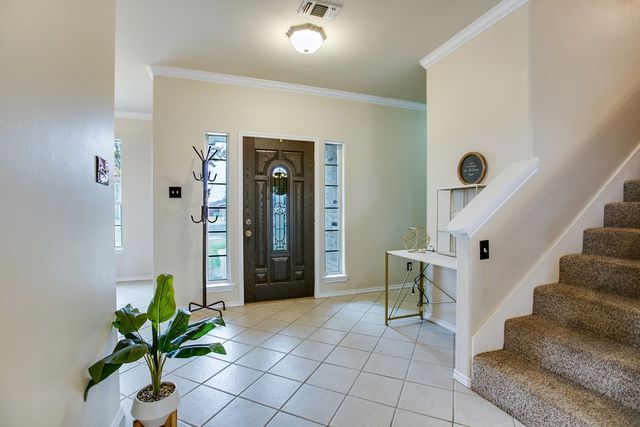 5806 Lyndhurst Drive, San Angelo, TX 76901