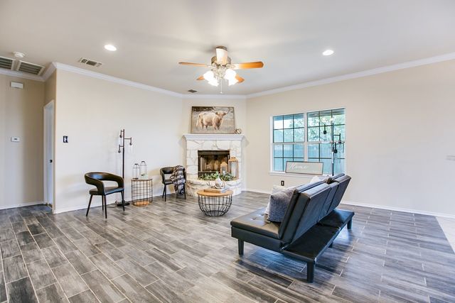 5806 Lyndhurst Drive, San Angelo, TX 76901